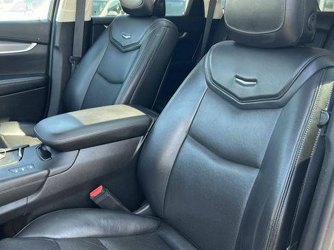Used 2019 Cadillac XT5 Luxury AWD/4WD image 18