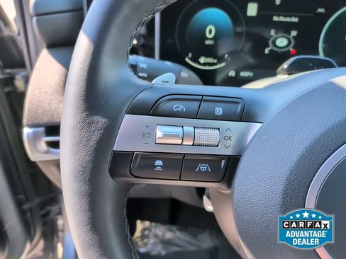 Certified 2025 Hyundai Tucson Limited image 16