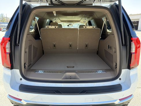 New 2026 GMC Yukon XL Denali image 23