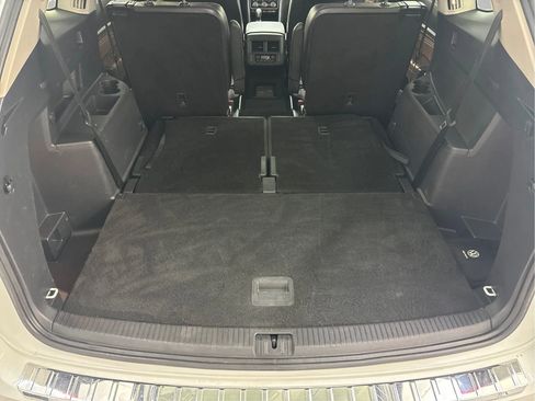 Used 2022 Volkswagen Atlas SEL Premium AWD/4WD image 16