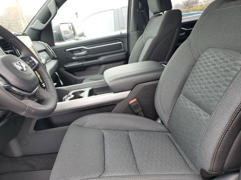 New 2026 RAM 1500 4x4 Crew Cab image 13