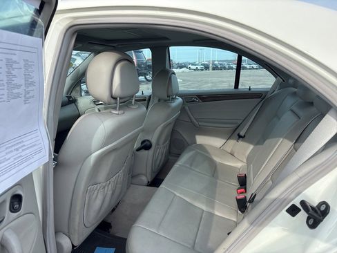 Used 2007 Mercedes-Benz C 230 Sedan image 6