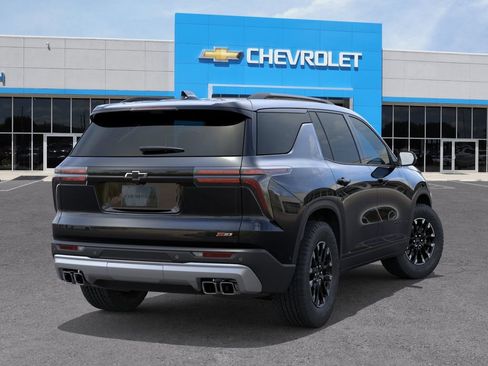 New 2026 Chevrolet Traverse Z71 w/ Enhanced Driving Package AWD/4WD image 4