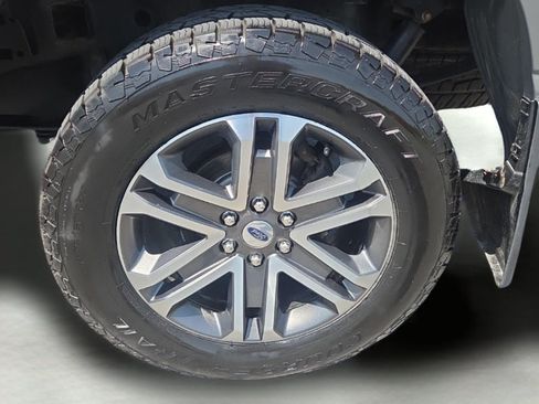 Used 2021 Ford F150 XL w/ STX Appearance Package AWD/4WD image 23