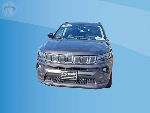 Certified 2022 Jeep Compass Latitude image 3