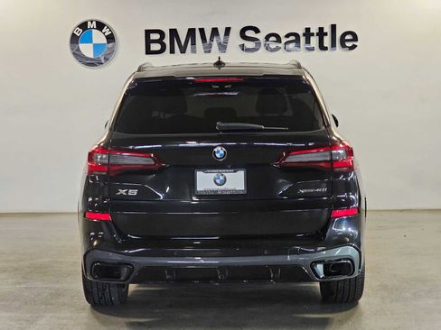 Used 2022 BMW X5 xDrive40i AWD/4WD image 4