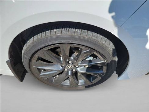 Used 2026 Toyota Corolla SE FWD image 10