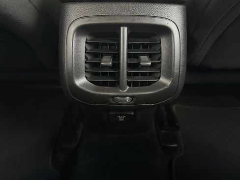 Used 2017 Jeep Cherokee Latitude FWD image 35