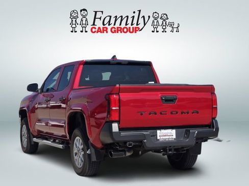 Used 2024 Toyota Tacoma SR RWD image 3