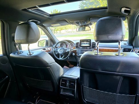 Used 2019 Mercedes-Benz GLS 450 4MATIC w/ Premium 1 Package image 37