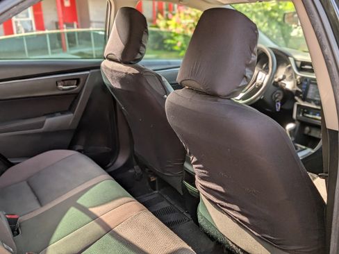 Used 2019 Toyota Corolla LE FWD image 31