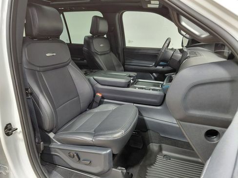 Certified 2025 Ford Expedition Max Platinum w/ Stealth Appearance Package image 28