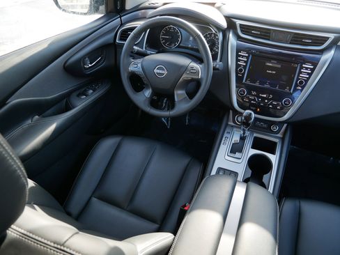 Used 2024 Nissan Murano SV image 9