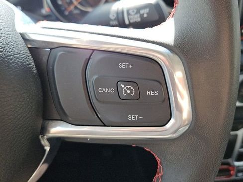Used 2023 Jeep Gladiator Rubicon AWD/4WD image 22