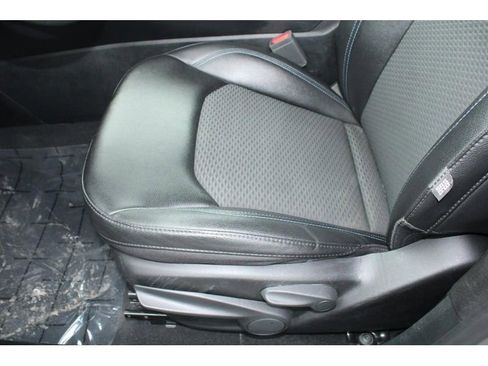 Used 2024 Jeep Compass Latitude image 21