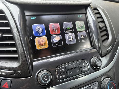Used 2019 Chevrolet Impala LS image 16