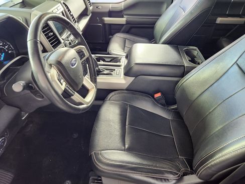 Used 2018 Ford F150 Lariat w/ Equipment Group 502A Luxury AWD/4WD image 12