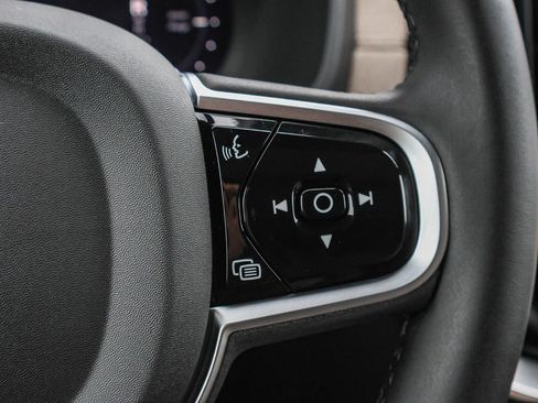 New 2026 Volvo XC90 T8 Plus w/ Protection Package Premier image 37