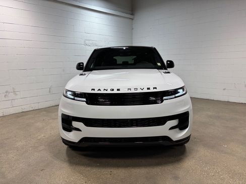 New 2026 Land Rover Range Rover Sport SE AWD/4WD image 3