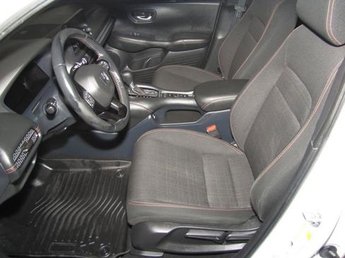 Certified 2023 Honda HR-V Sport image 8