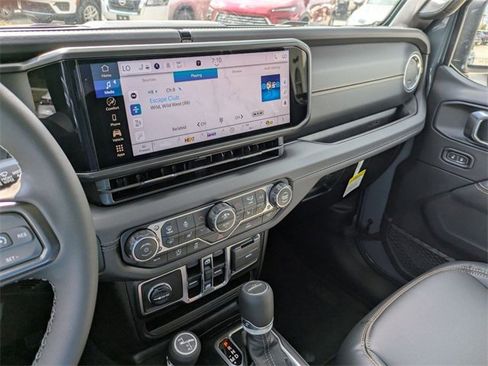 New 2025 Jeep Gladiator Sport image 24