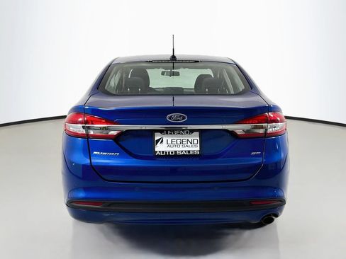 Used 2017 Ford Fusion SE FWD image 6