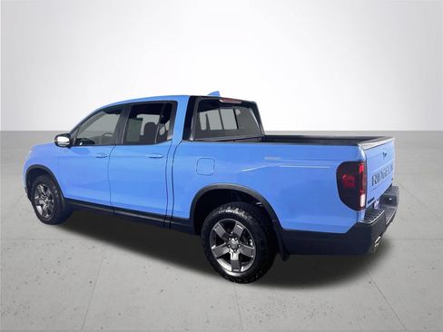 Used 2025 Honda Ridgeline TrailSport image 8