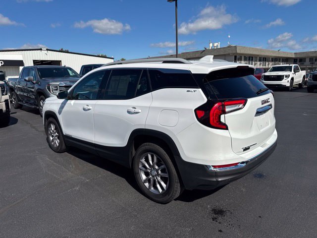 Used 2024 GMC Terrain SLT FWD image 7