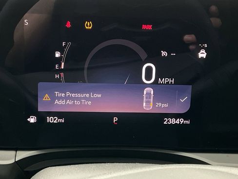 Used 2025 Buick Envista Preferred image 22