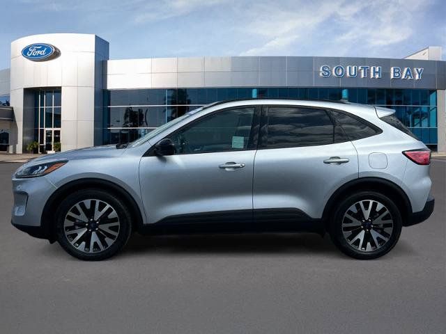 Certified 2020 Ford Escape SE Sport FWD image 2