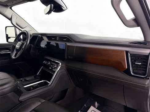 Used 2024 GMC Sierra 2500 Denali w/ Technology Package image 27