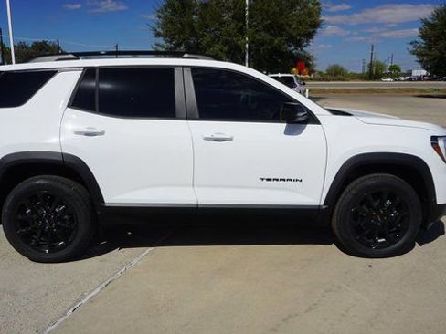 New 2026 GMC Terrain Elevation w/ Elevation Premium Package image 4