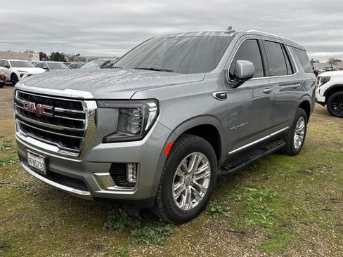 Used 2023 GMC Yukon SLT w/ SLT Luxury Package image 5