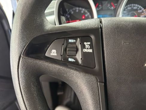 Used 2015 Chevrolet Equinox LS FWD image 25