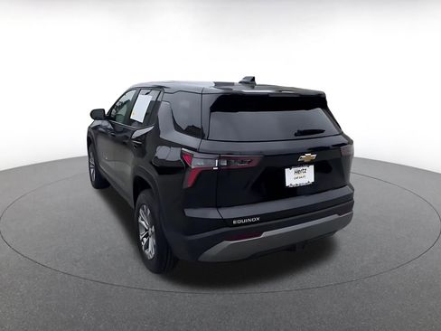 Used 2025 Chevrolet Equinox LT FWD image 11