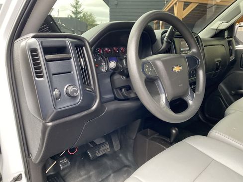 Used 2016 Chevrolet Silverado 1500 W/T w/ Trailering Package AWD/4WD image 2