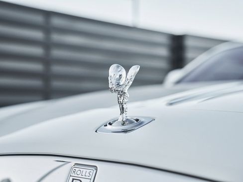 Used 2017 Rolls-Royce Dawn image 7