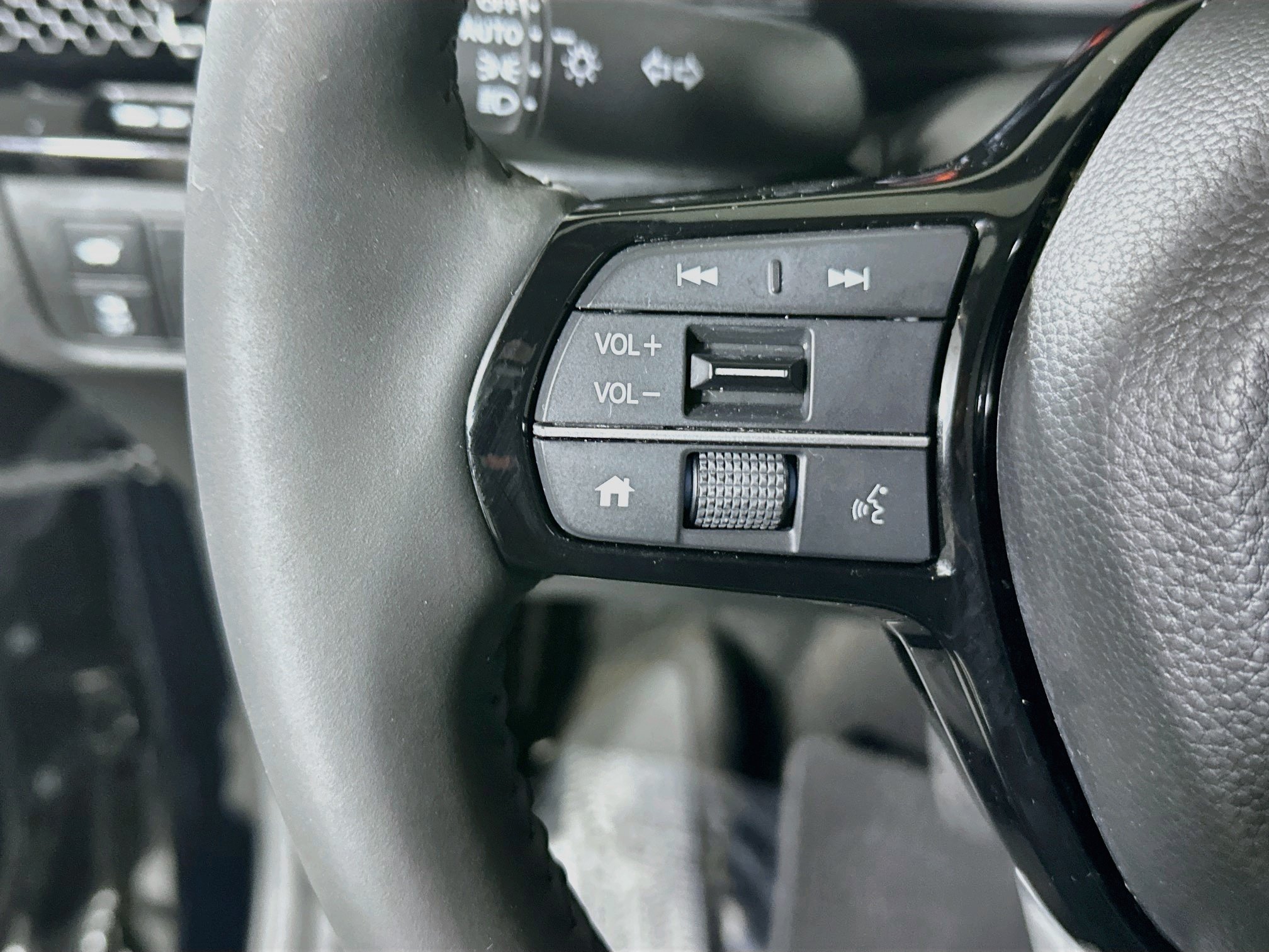 Used 2023 Honda CR-V EX-L image 16