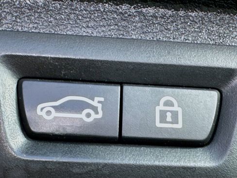 Used 2017 BMW X5 M Base image 35