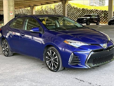 Used 2019 Toyota Corolla SE FWD image 18