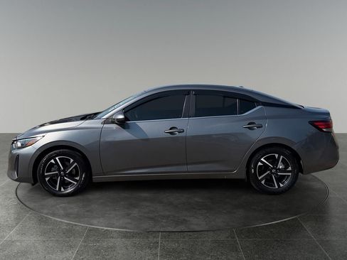 Used 2024 Nissan Sentra SV FWD image 5