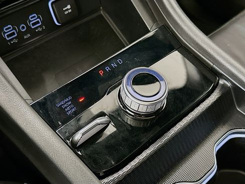 Used 2024 Jeep Grand Cherokee L Limited w/ Luxury Tech Group II image 25