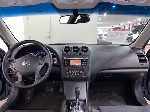Used 2011 Nissan Altima 2.5 S w/ 2.5S Premium Pkg image 14