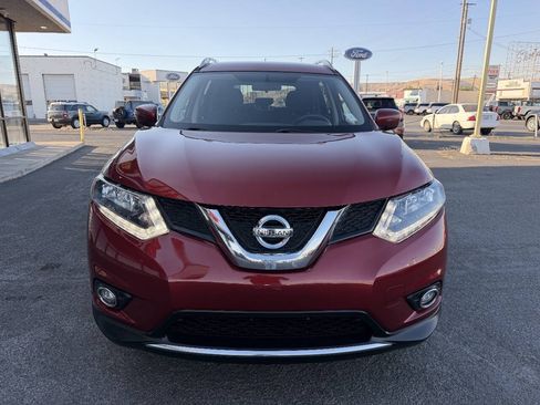 Used 2016 Nissan Rogue SV AWD/4WD image 3