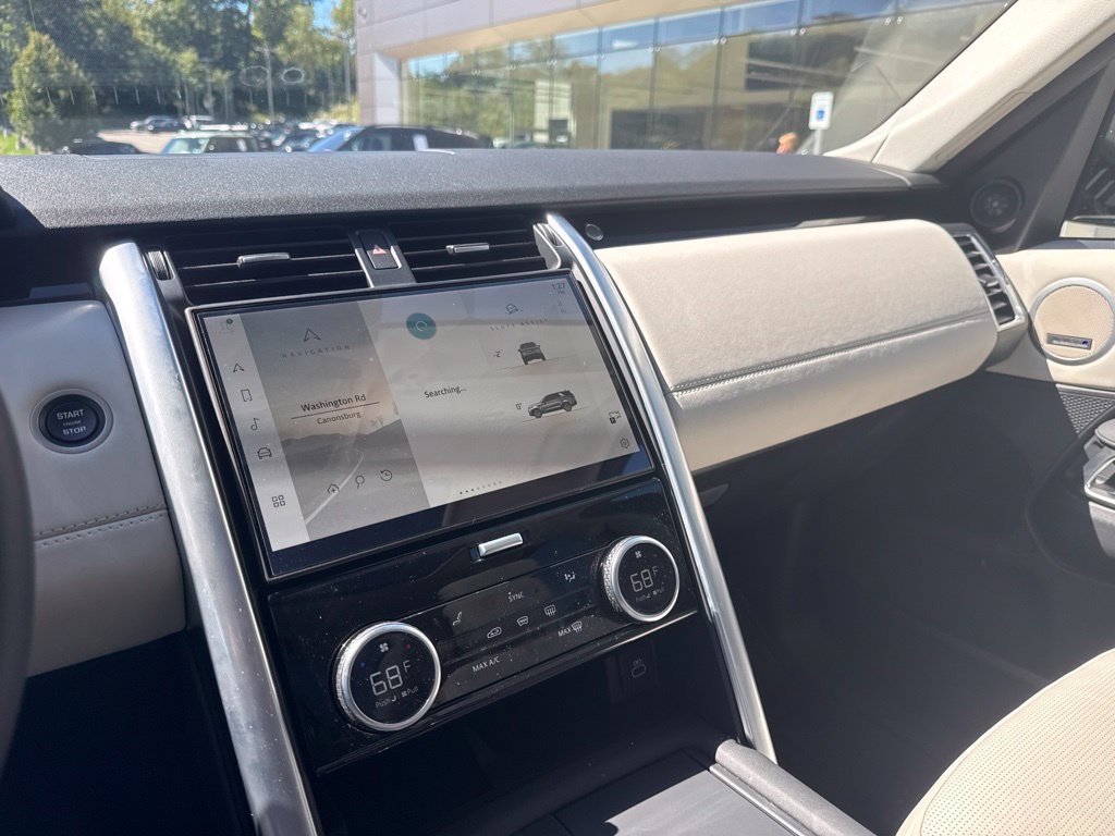 Certified 2025 Land Rover Discovery S AWD/4WD image 15