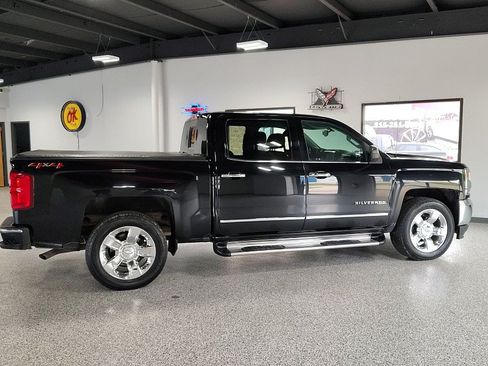 Used 2018 Chevrolet Silverado 1500 LTZ w/ Sport Package AWD/4WD image 5