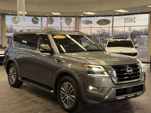 Used 2023 Nissan Armada SL w/ Captain's Chairs Package image 1