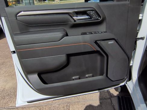 New 2026 GMC Sierra 2500 AT4 w/ AT4 Premium Plus Package image 10