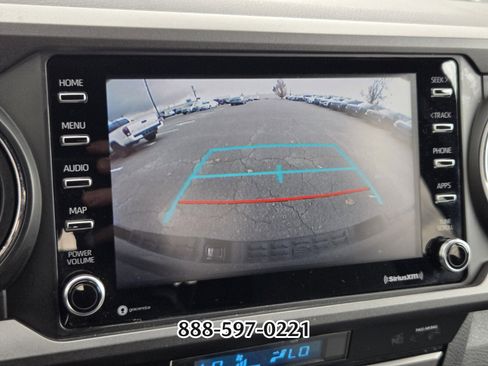 Used 2021 Toyota Tacoma TRD Off-Road image 23