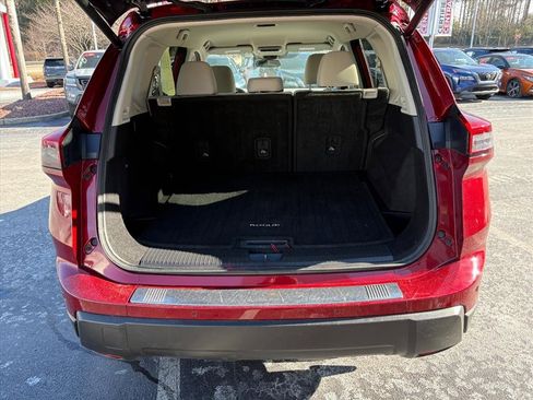 Certified 2025 Nissan Rogue SV image 26